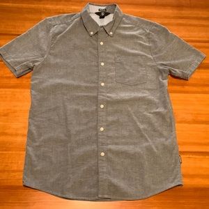 Volcom M grey button up